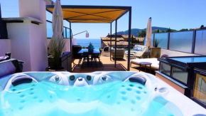 Villa avec Rooftop, Jacuzzi & vue mer by Palmazur